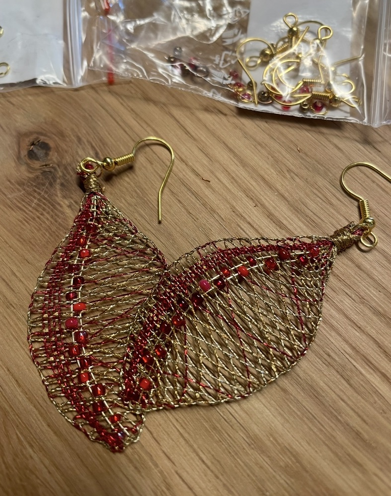 Náušnice. Pláténko a polohod.